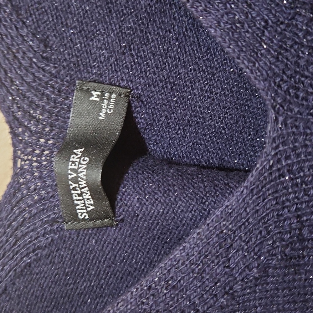 Simply Vera Vera Wang Navy V Neck Sleeveless Tank Top Size M - Picture 3 of 4